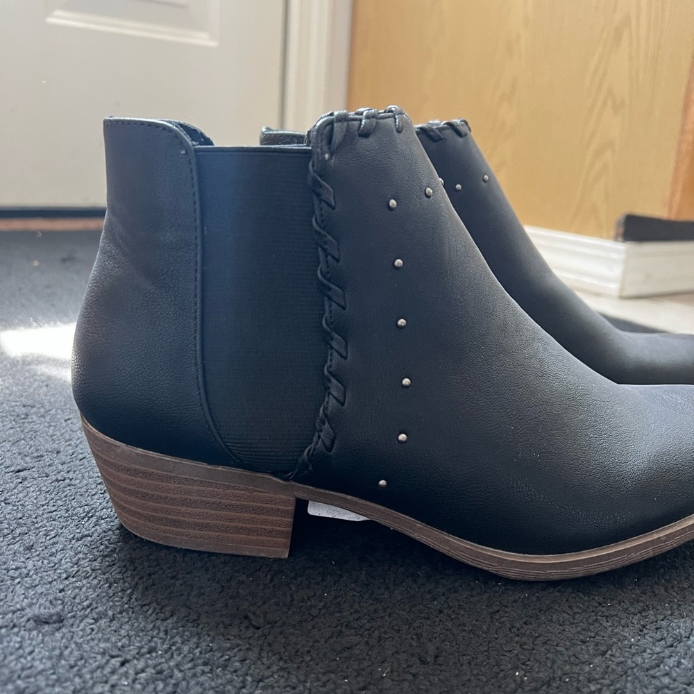 Brand new never worn!